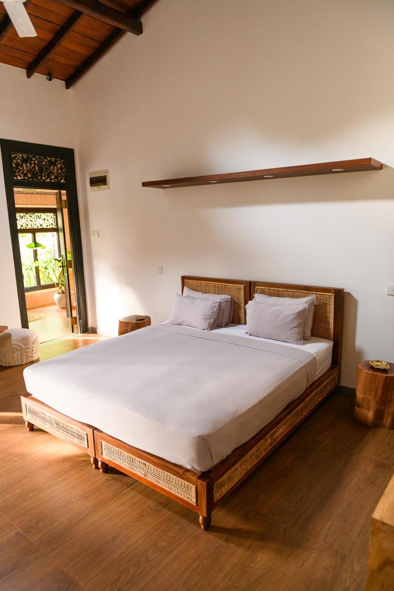 Hotel Roots Retreat Unawatuna Exterior foto